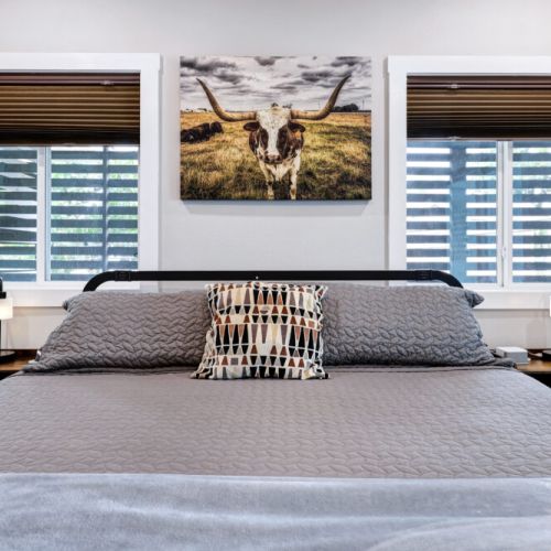 6th bedroom with king size bed