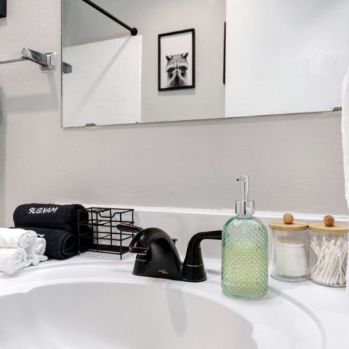 Towels included.
