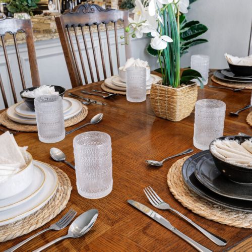 Good quality tableware.