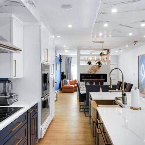 From quick bites to gourmet meals, our fully stocked kitchen has all the tools and appliances you need.