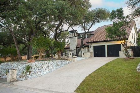 An exterior view of our lovely home. Can't wait to host you. (Garage is NOT available)