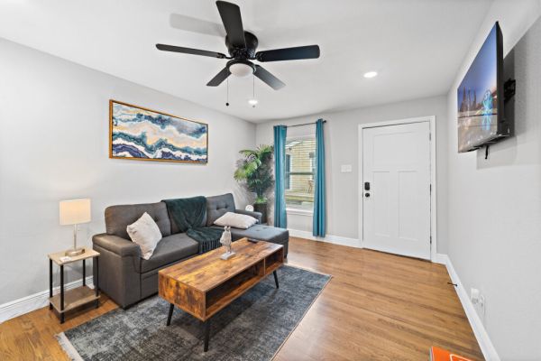 Nr Museum Med Center Zoo Apt | Fire Pit BBQ Games