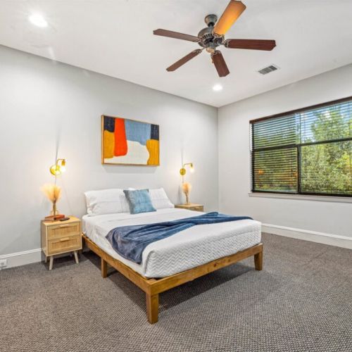 Primary bedroom with queen size bed!