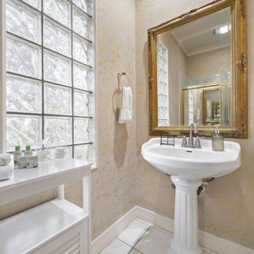 3rd full bathroom is fully stocked with all you need.
