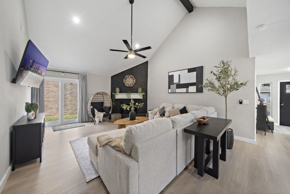 Perfectly designed to accommodate all your family and friends comfortably.