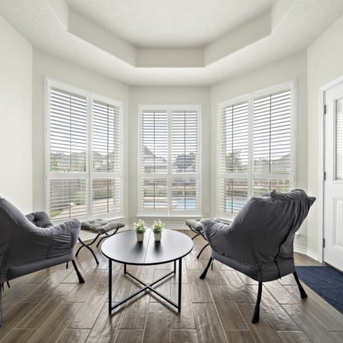 With a perfect view and direct access to the pool.