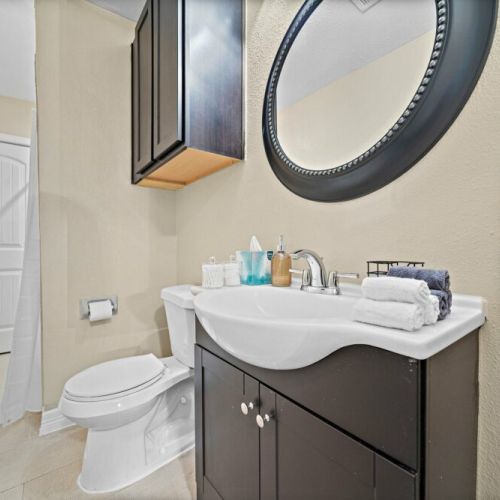 3rd full bathroom is fully stocked with all you need.