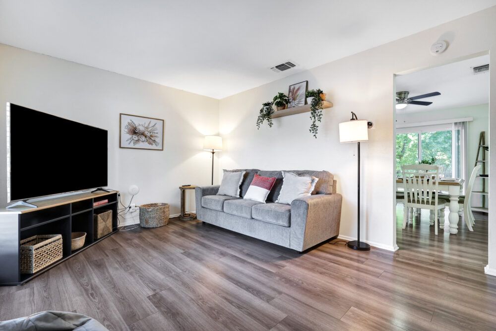 Perfectly designed to accommodate all your family and friends comfortably.
