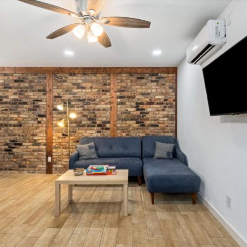 Comfy and homely. Large smart TV included.