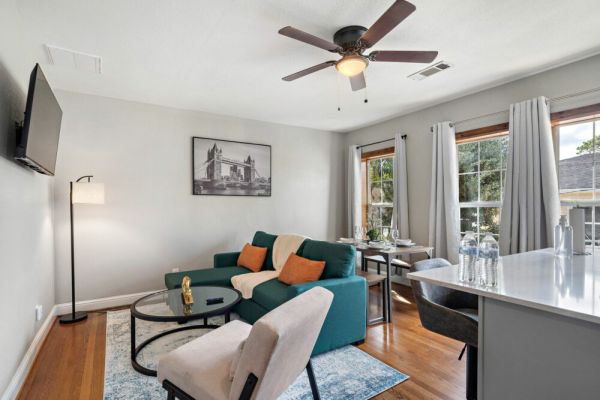 Cozy Apt Nr Med Center | WiFi Games BBQ Fire Pit