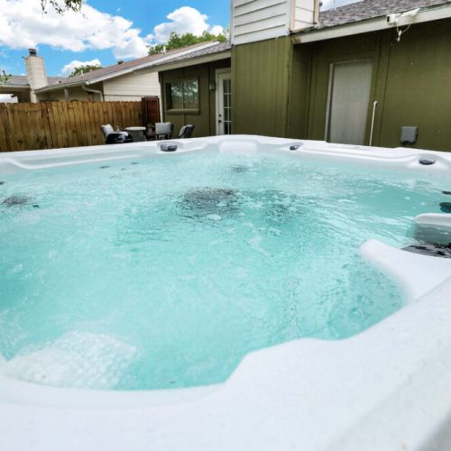 Enjoy our amazing private hut tub with your family and friends!