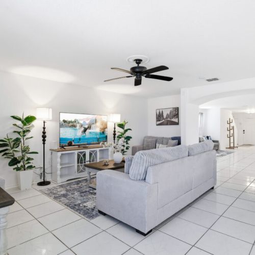 Perfectly designed to accommodate all your family and friends comfortably.