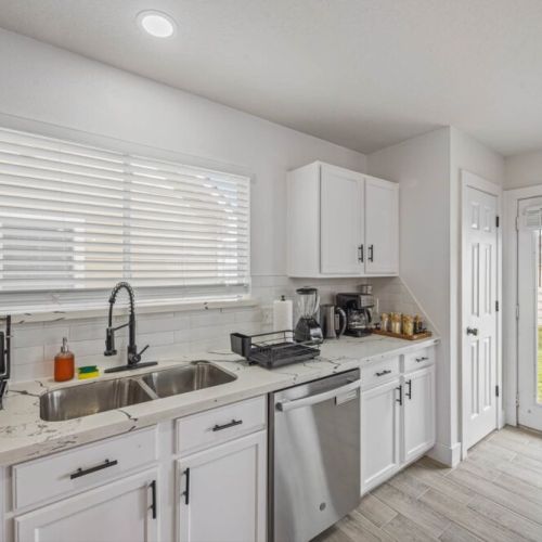 Plenty of space to prepare a delicious meal for your whole group.