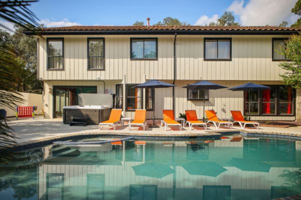 Pool Haven | Hot Tub Game Room Fire Pit Mini Golf