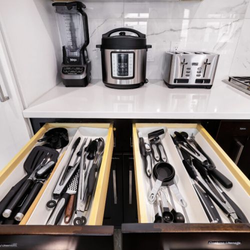 Equipped with everything you need to create your favorite meals.