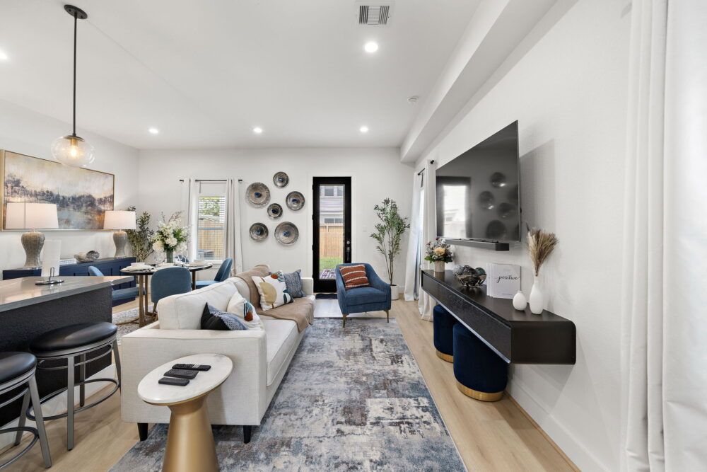 Perfectly designed to accommodate all your family and friends comfortably.