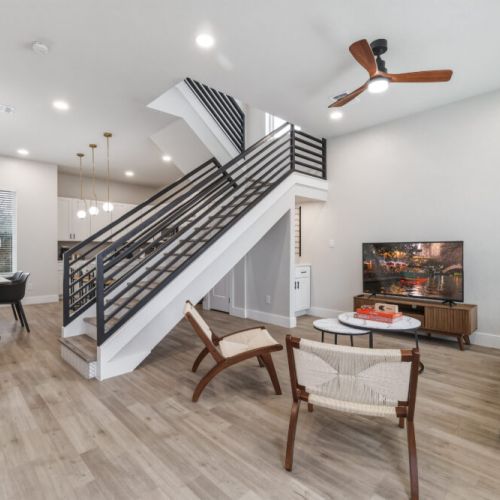 Enjoy plenty of light and space!