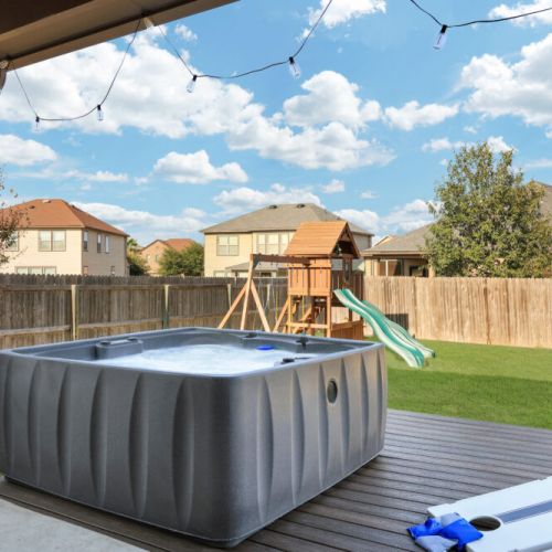 Enjoy our amazing private hut tub with your family and friends!