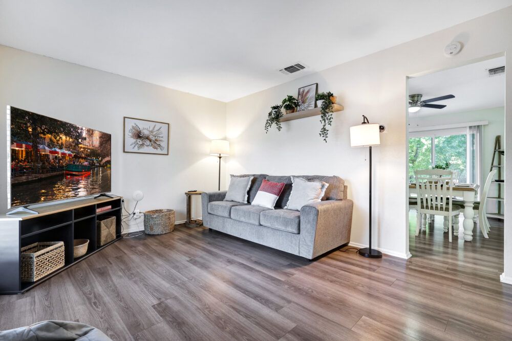 Perfectly designed to accommodate all your family and friends comfortably.