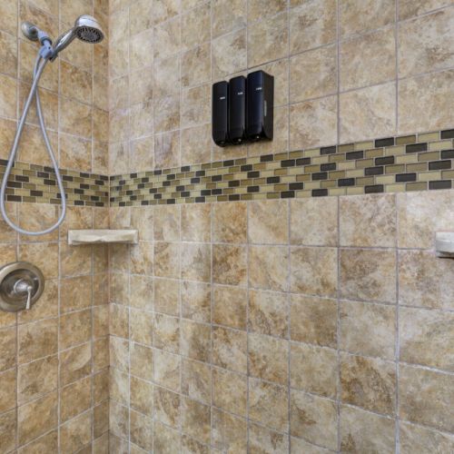 Shampoo, conditioner, body wash, and body soap included for maximum comfort.