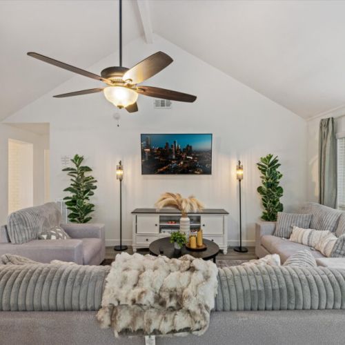 Ideal for sharing among large groups. Large smart TV included.