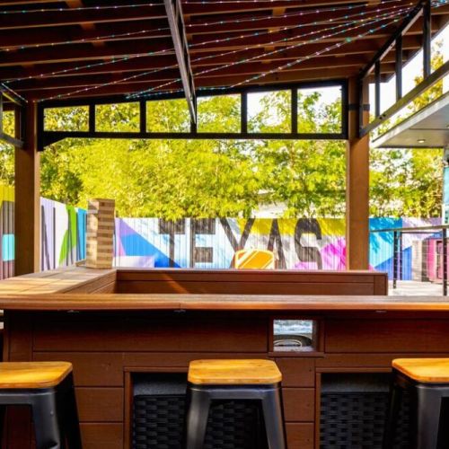 Plenty of seating for gathering on the backyard patio!