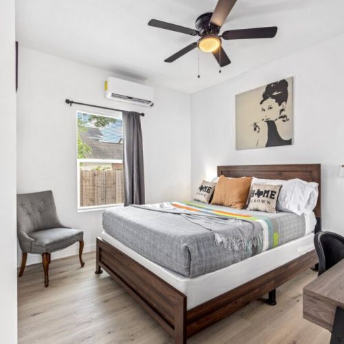 Bedroom with queen size bed!