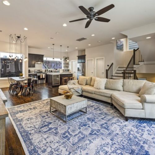 Perfectly designed to accommodate all your family and friends comfortably.