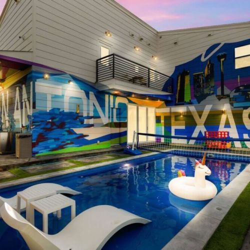 Spectacular pool to cool off.