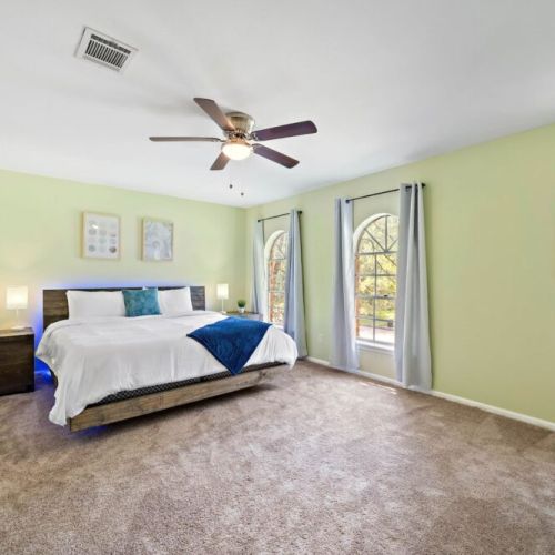 2nd bedroom with king size bed.