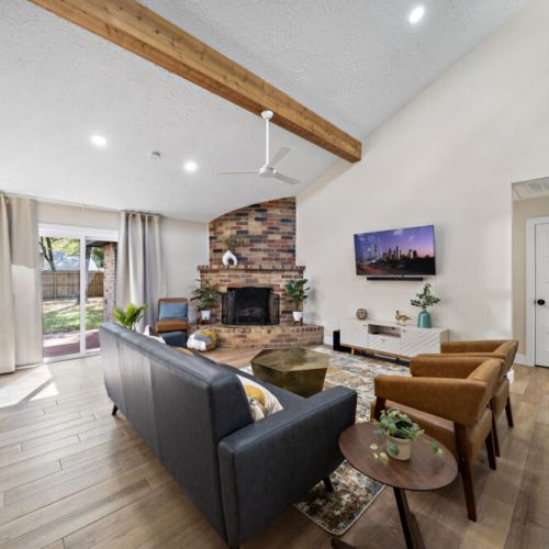 Perfectly designed to accommodate all your family and friends comfortably.