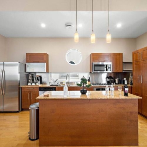 Fridge dispenses water and ice! Stainless steel appliances.