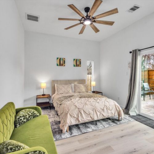 Primary bedroom with queen size bed!