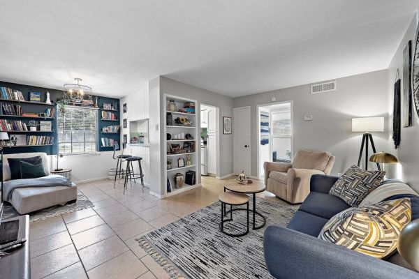 Montrose Flat Nr Midtown, Med Center, DT | WiFi