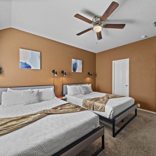 7th bedroom with 2 queen size beds