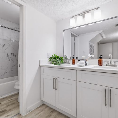 4th full bathroom is fully stocked with all you need.