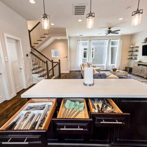 Kitchen is fully equipped so that you can feel like home for long stays.