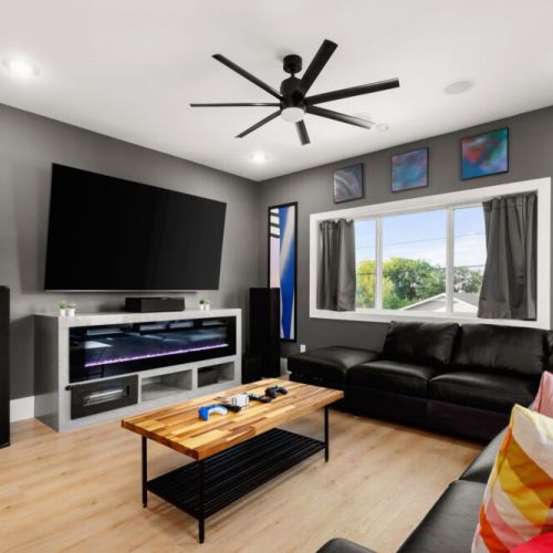 Perfectly designed to accommodate all your family and friends comfortably.