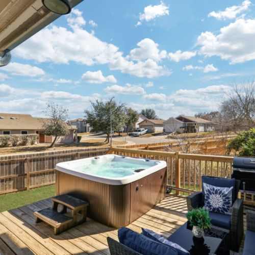 This luxurious hot tub is just one reservation away!