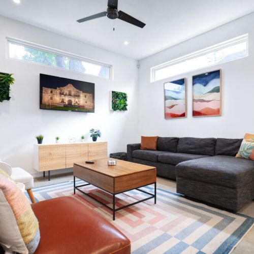 Perfectly designed to accommodate all your family and friends comfortably.