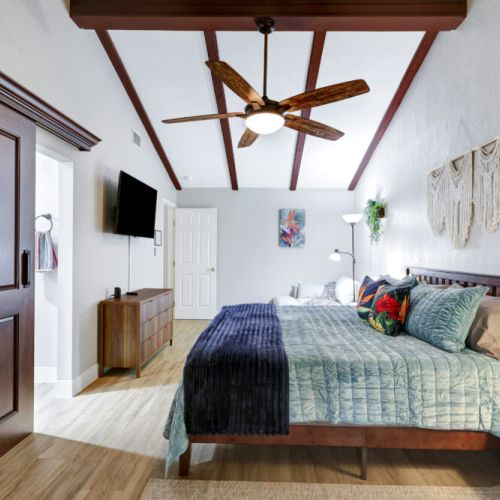 Lovely decored and spacios so you feel right at home.