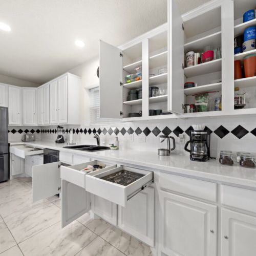 Kitchen is fully equipped so that you can feel like home for long stays.