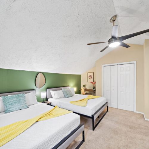 2nd bedroom with 2 queen size beds.