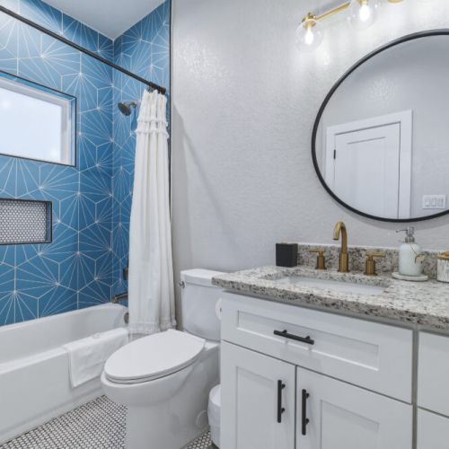 2nd full bathroom is fully stocked with all you need.