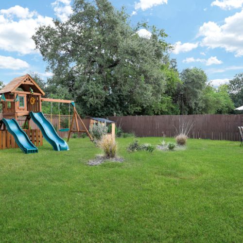 Perfect for all the family! And enough space for your furry friends.