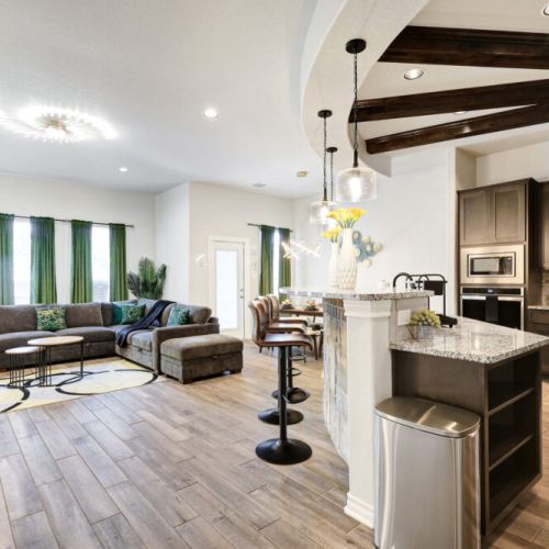 Stainless stee appliances.  Fridge dispenses water and ice