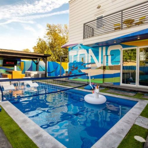 Spectacular pool to cool off.