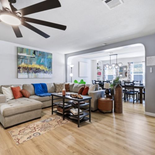 Luminous and spacious living room
