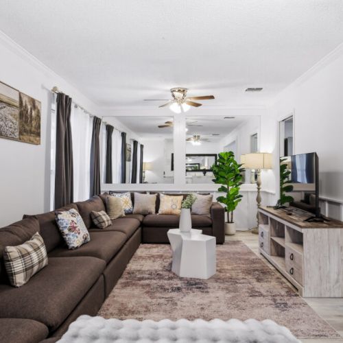 Perfectly designed to accommodate all your family and friends comfortably.
