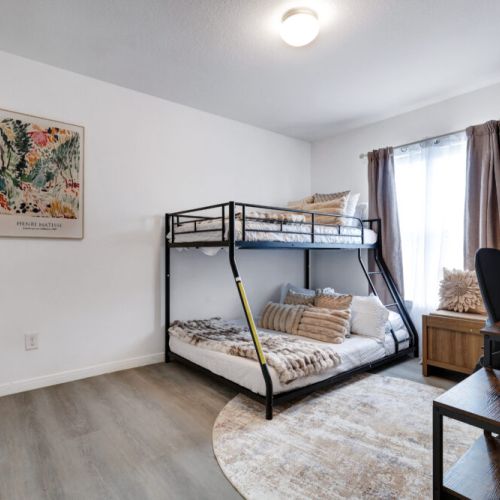 4th bedroom with 1 twin size bed and 1 full size bed (bunk bed).